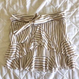 Forever21 Ruffle Mini Skirt Size M